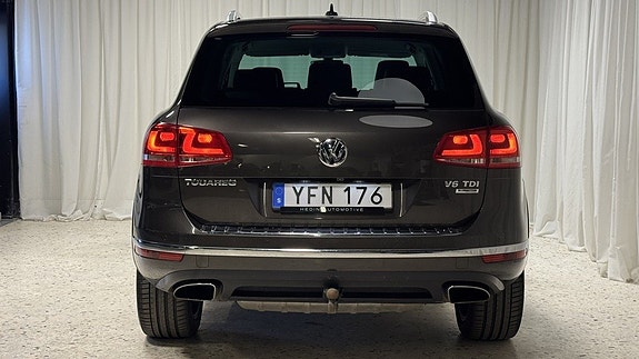 Volkswagen Touareg 5 of 5