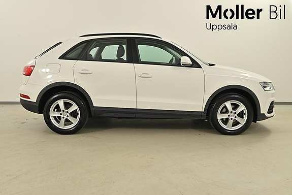 Audi Q3 3 of 5