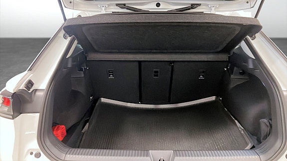 Volkswagen T-Roc 12 of 13