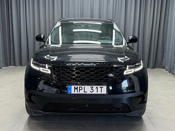 Land Rover Range Rover Velar 2 of 5