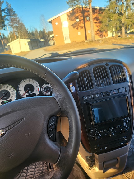 Chrysler Grand Voyager 6 of 8