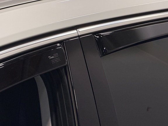 Volkswagen Passat Alltrack 12 of 30