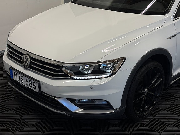 Volkswagen Passat Alltrack 4 of 30