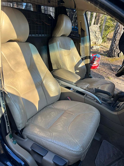 Volvo XC70 9 of 14