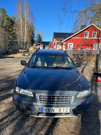 Volvo XC70 4 of 14