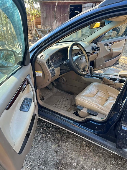 Volvo XC70 10 of 14