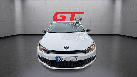 Volkswagen Scirocco 2 of 5