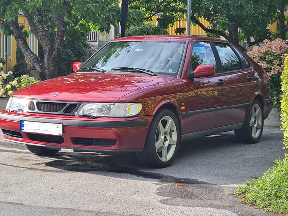 Saab 9-3 2 of 5