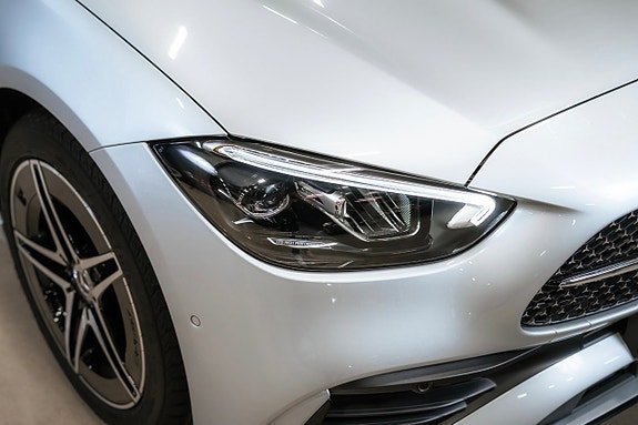 Mercedes-Benz C300 de 9 of 22