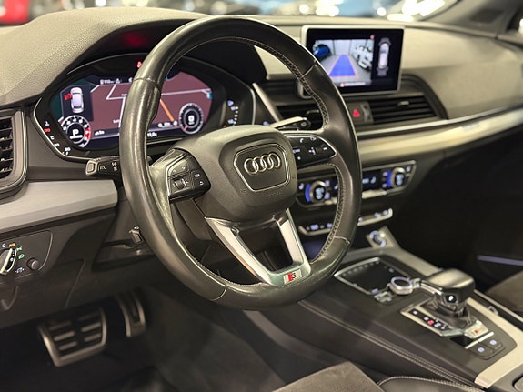 Audi SQ5 14 of 27