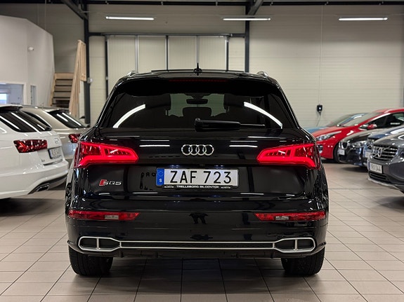Audi SQ5 10 of 27