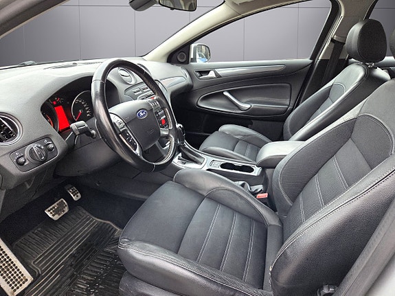 Ford Mondeo 10 of 17