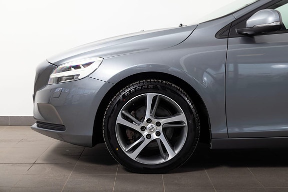 Volvo V40 5 of 21