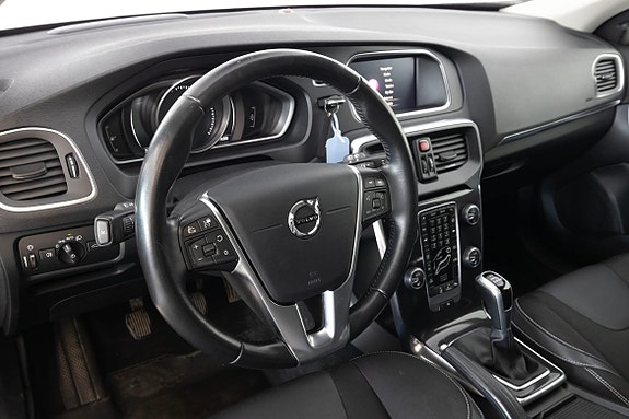 Volvo V40 18 of 21