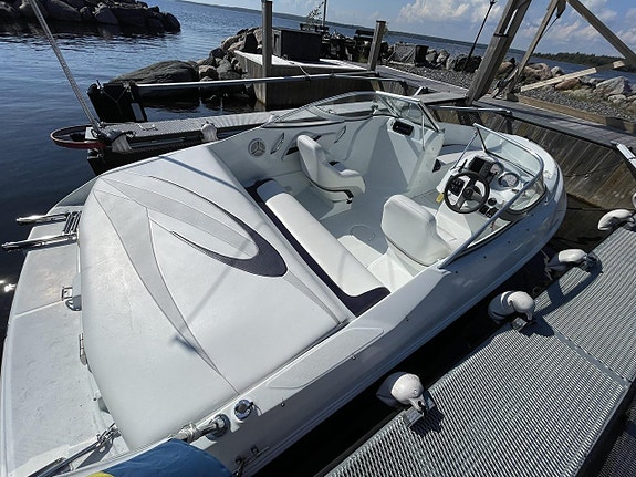 Baja 192 Islander Mercruiser 5.0 5 of 5