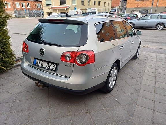 Volkswagen Passat 3 of 5