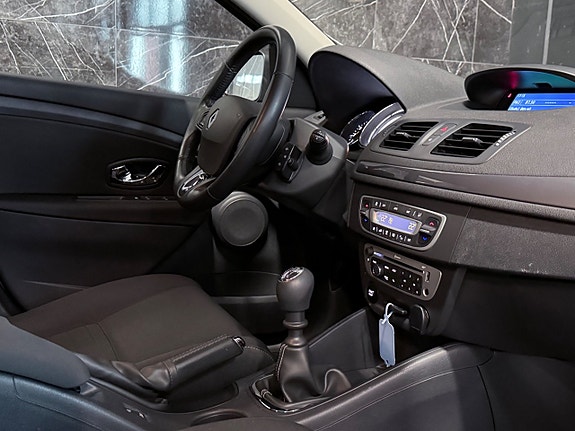 Renault Megane 17 of 19