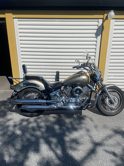 Yamaha XVS1100A 2 of 5