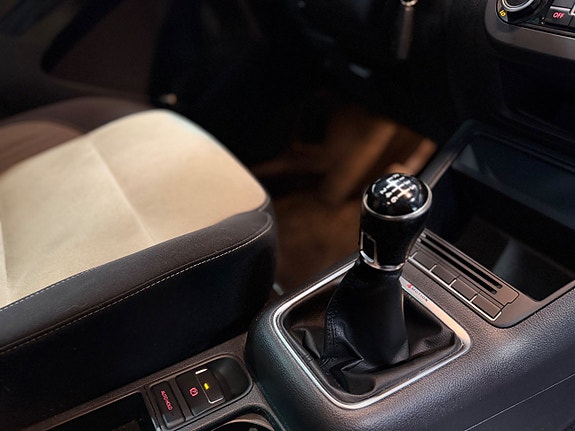 Volkswagen Tiguan 25 of 27