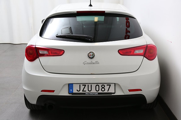 Alfa Romeo Giulietta 7 of 23