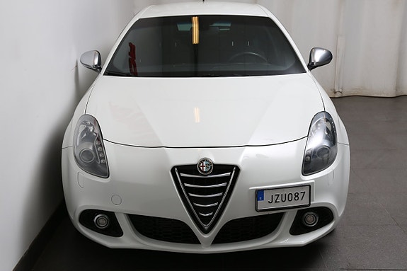 Alfa Romeo Giulietta 5 of 23
