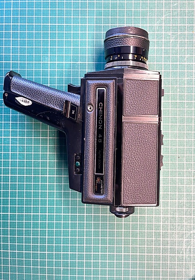 Vintage Chinon 45 Power Zoom Super 8 kamera  med orginalväska