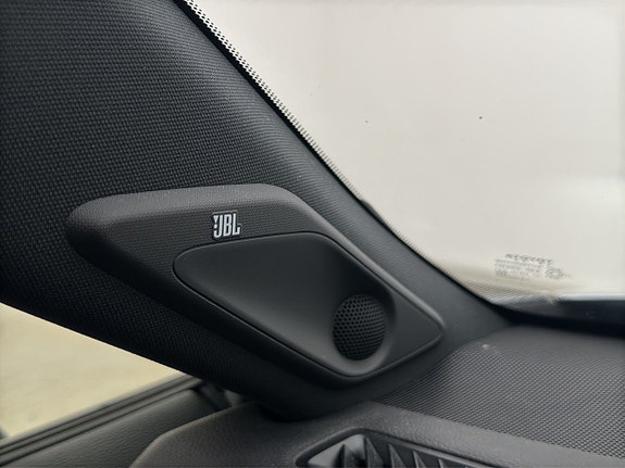 Toyota RAV4 Plug-in Hybrid 15 of 30