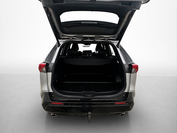 Toyota RAV4 Plug-in Hybrid 9 of 30