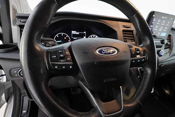 Ford Transit Custom 12 of 21