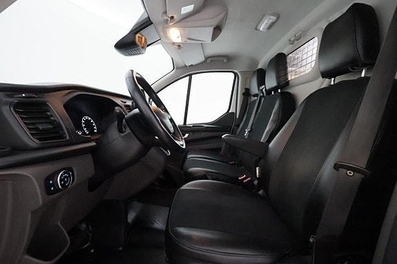 Ford Transit Custom 8 of 21