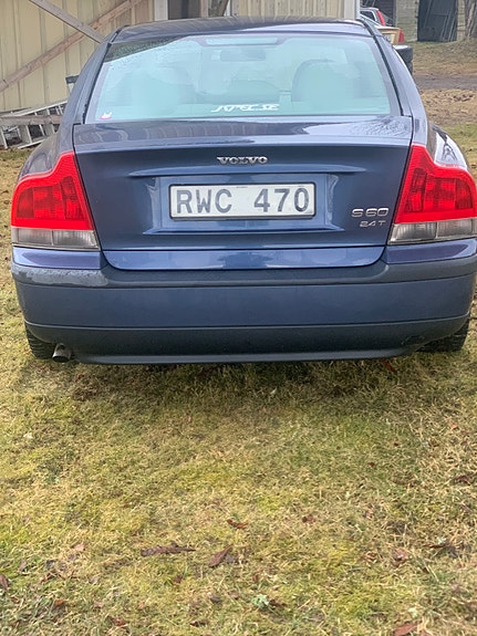 Volvo S60 3 of 5