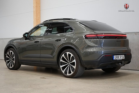 Porsche Macan 4 of 29