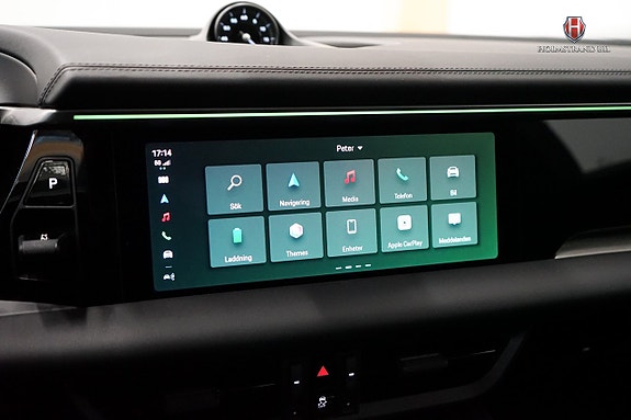 Porsche Macan 24 of 29