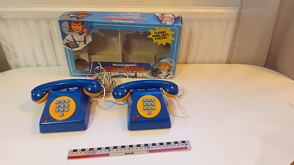 Vintage Star Mission Telefonset 2 st Retro Leksakstelefoner Svensk  Kartong