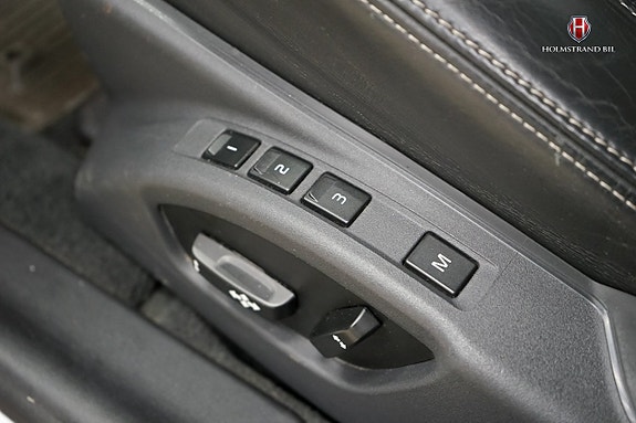 Volvo XC70 10 of 25