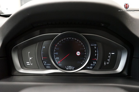 Volvo XC70 15 of 25