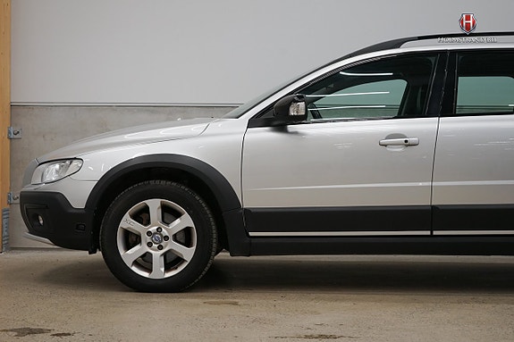 Volvo XC70 6 of 25