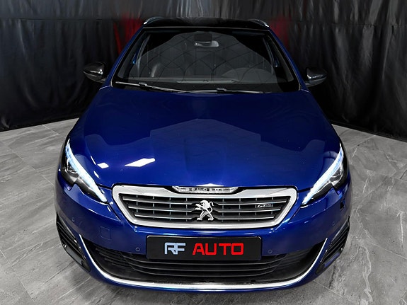 Peugeot 308 8 of 30