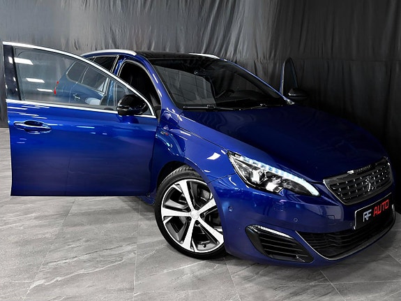 Peugeot 308 4 of 5