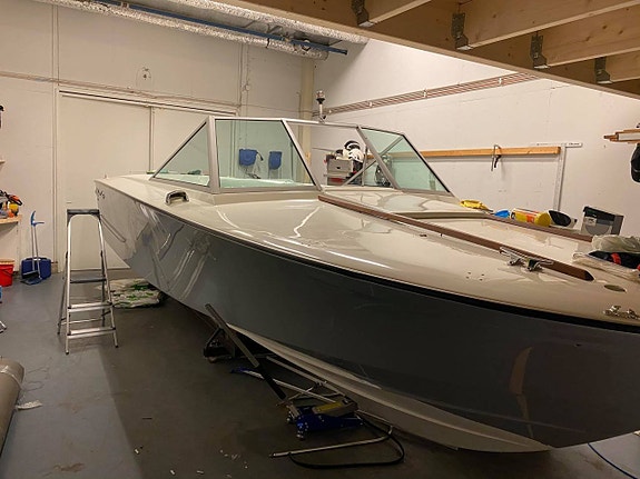 Chris Craft lancer 23