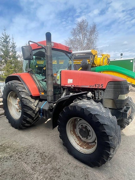 Case IH MX135