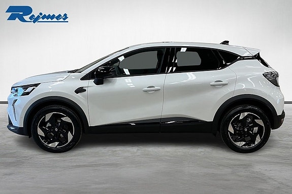 Renault Captur 3 of 18