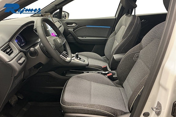 Renault Captur 12 of 18