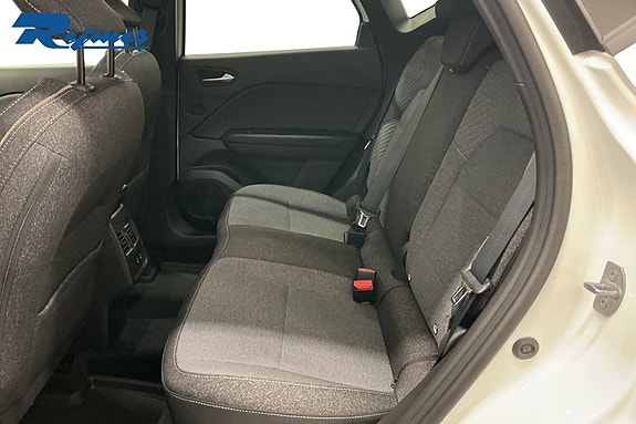 Renault Captur 13 of 18