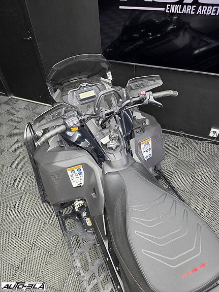 Ski-Doo Expedition Xtreme 900 ACE T 6 of 7