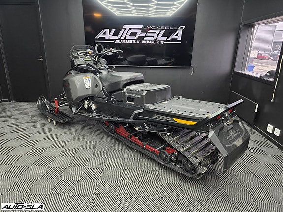 Ski-Doo Expedition Xtreme 900 ACE T 4 of 7