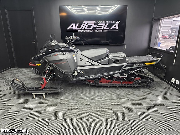 Ski-Doo Expedition Xtreme 900 ACE T 3 of 7