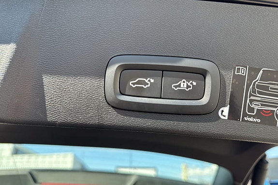 Volvo XC40 20 of 24