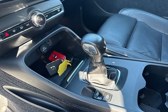 Volvo XC40 16 of 24