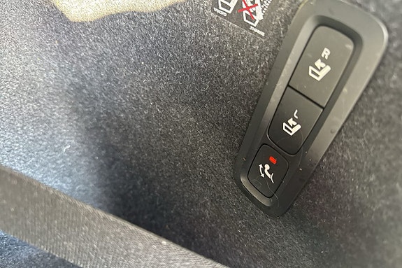 Volvo XC40 18 of 24
